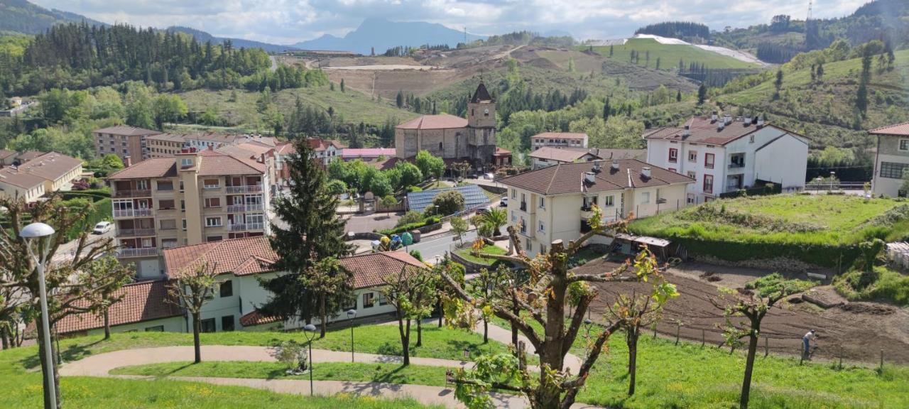 Intxaurti Etxea Apartamento Mallavia Exterior foto